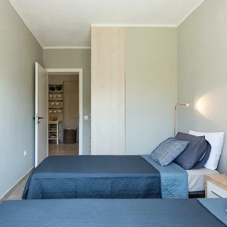 Apartment Kefalomantouko Garden House *