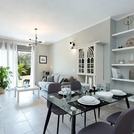 Kefalomantouko Garden House *